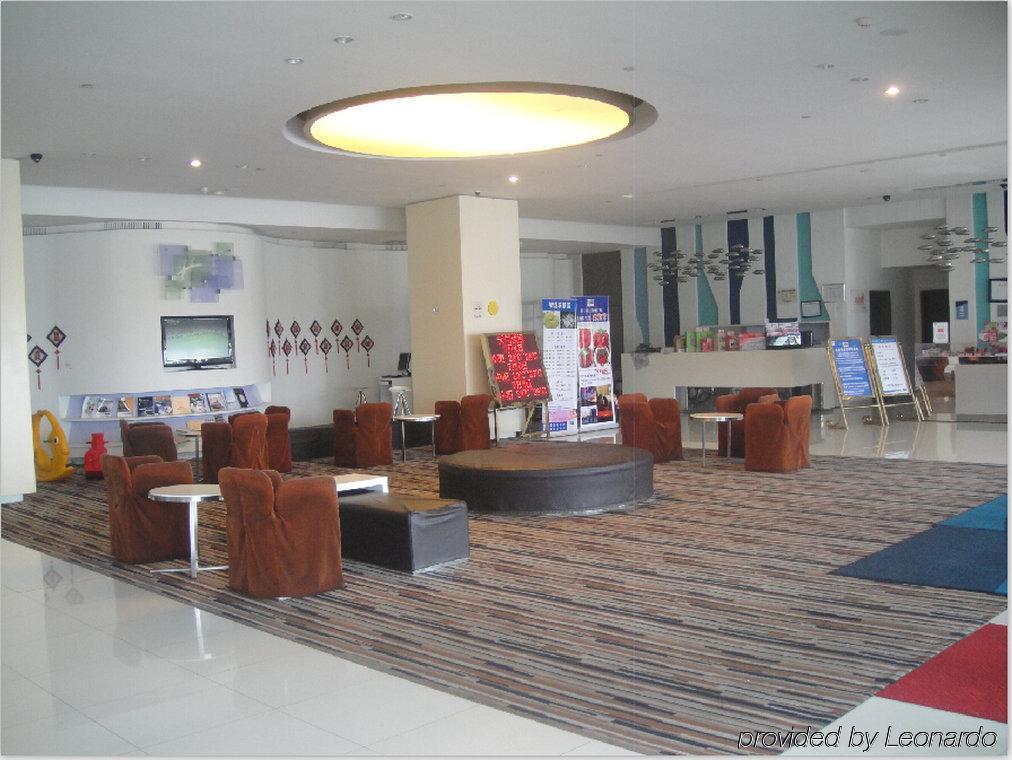 Holiday Inn Express Shanghai Nanhuizui Extérieur photo