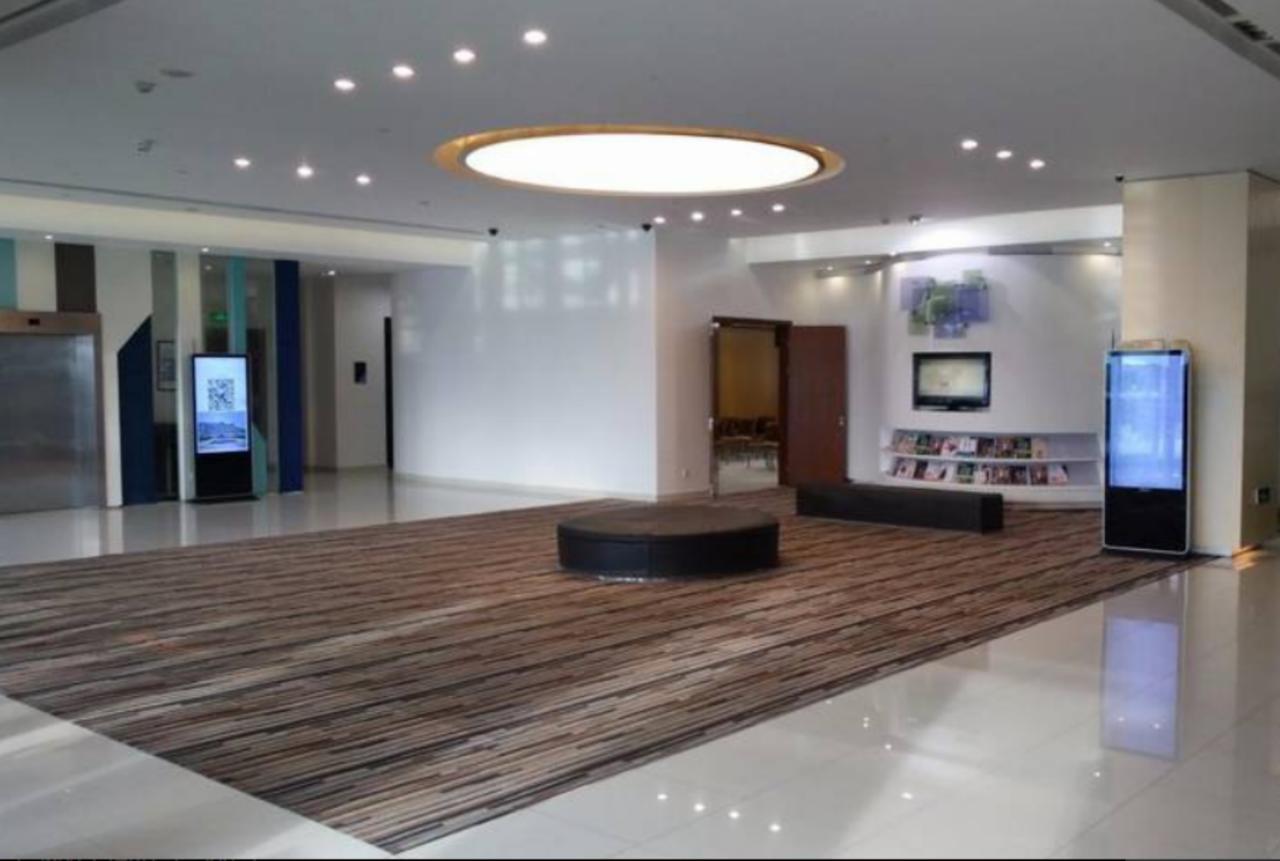 Holiday Inn Express Shanghai Nanhuizui Extérieur photo