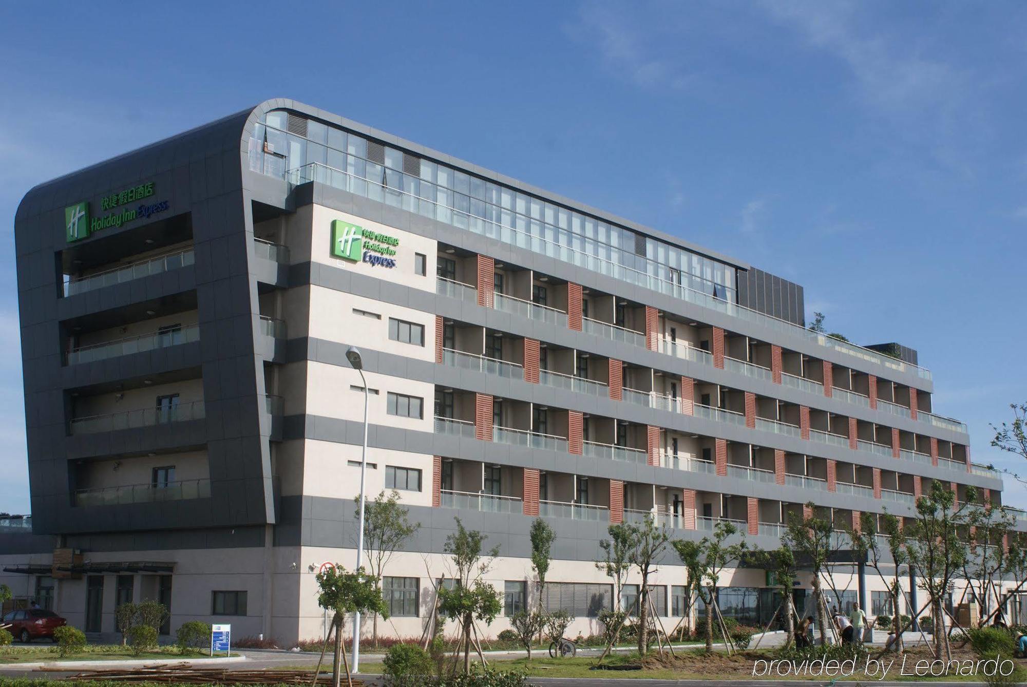 Holiday Inn Express Shanghai Nanhuizui Extérieur photo